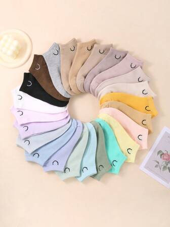 10 双随机颜色女士简约时尚笑脸短袜