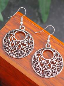 1 Pair Of Vintage Hollowed-Out Flower Earrings For Women Daily Wear Valentines