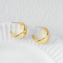 Brincos dourados em forma de C, estilosos, retro, populares, fofos e únicos, adequados para uso diário e para o uso em eventos
