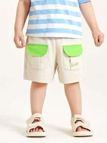 mini bala Pantalones cortos de verano nuevos con bloqueo de color y bordado de letra para niños pequeños