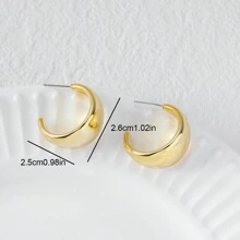 Brincos dourados em forma de C, estilosos, retro, populares, fofos e únicos, adequados para uso diário e para o uso em eventos