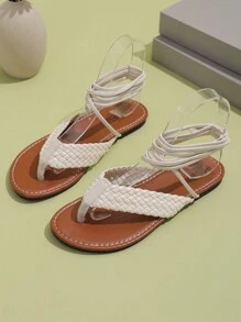 Sandalias romanas planas casuales y elegantes para mujeres con tiras tejidas para la playa - Beis - Ver 6