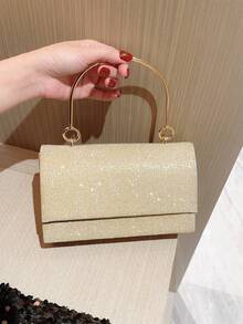 Moonlit EveBag 一款流行閃爍襟式手拿包，金屬手鍊手柄，適用於晚會、正式場合、浪漫婚禮和舞蹈活動，也可用作新娘包 - 金色 - 查看 2