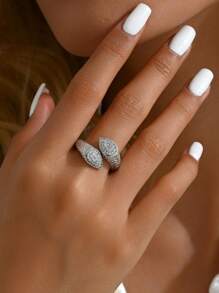 1 pieza Anillo abierto lujoso y elegante con forma de serpiente, con circonita cúbica y cadena de cuentas, adecuado para fiestas, vacaciones, días festivos, festivales y como regalo