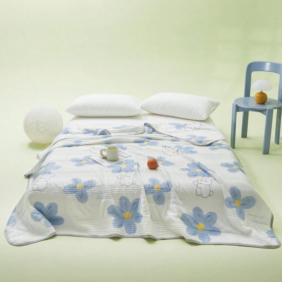 One Piece Printed SeamEdged Summer Quilt, Light Weight, WideEdged