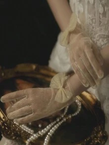 1 Pair Of Netting Short Bridal Gloves With Bowknot, Pearls And Champagne Color For Wedding Dress And Formal Dress