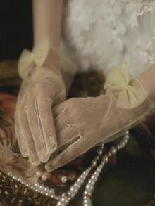 1 Pair Of Netting Short Bridal Gloves With Bowknot, Pearls And Champagne Color For Wedding Dress And Formal Dress