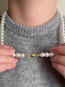 Simple And Luxury, Fashionable Collarbone Chain, French Light Luxury Pearl Necklace, Unique And Versatile Necklace For Women, Latest Fashion Accessory