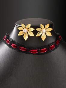 3pcs Retro Black Lace Wine Velvet Choker Necklace Gold Flower Stud Earrings Hightea Party Dating Jewelry Set - Multicolor - View 2