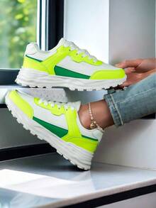 Giày thể thao Chunky Chunky màu xanh lá cây có thiết kế chống sốc, nhẹ với mềm mại, thoải mái, chống mài mòn, không thấm nước, chống trơn trượt, giải trí, thể thao, du lịch và giày nữ buộc dây thời trang - màu xanh lá - Xem 3
