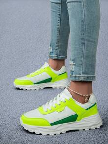 Giày thể thao Chunky Chunky màu xanh lá cây có thiết kế chống sốc, nhẹ với mềm mại, thoải mái, chống mài mòn, không thấm nước, chống trơn trượt, giải trí, thể thao, du lịch và giày nữ buộc dây thời trang - màu xanh lá - Xem 1