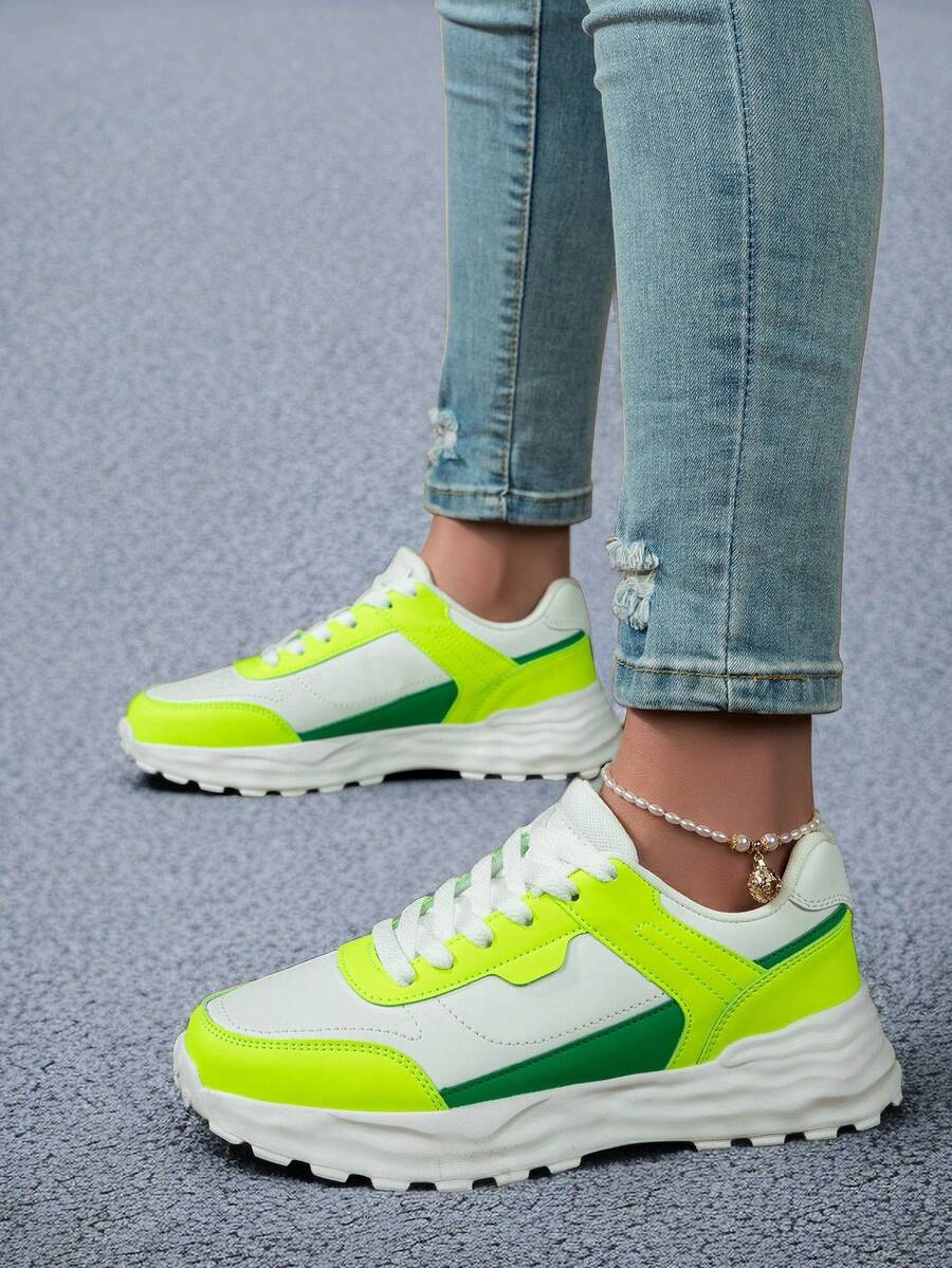 Giày thể thao Chunky Chunky màu xanh lá cây có thiết kế chống sốc, nhẹ với mềm mại, thoải mái, chống mài mòn, không thấm nước, chống trơn trượt, giải trí, thể thao, du lịch và giày nữ buộc dây thời trang - màu xanh lá - Xem 1