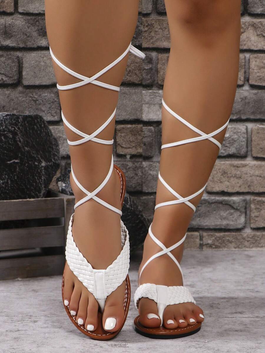 Chaussons d'été blancs pour femmes, tongs simples et à enfiler avec des sangles - Blanc - Voir 1