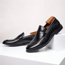 Herren Penny Loafers mit rundem Zehenbereich, bequem für den Sommer, Businesslässiger britischer Stil, Leder Slip-On Mokassins mit weicher Laufsohle, vielseitig einsetzbare modische Bootsschuhe