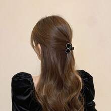 2pcs Women's Black Flocked Hairpins With Rhinestone Bow Detail Bow, Vintage Palace Style Hair Clip For Autumn And Winter, Suitable For Bangs And Princess Hairstyles Cute Flower Clip Valentine's Day Valentines