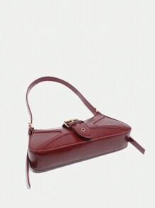 1 pièce Sac à épaule pour femmes  enrobé brillant style moto rétro avec boucle décorative, fermeture à glissière, sangle réglable. Convient pour les voyages, les vacances, l'extérieur, les femmes en tenue décontractée au bureau. Sac inspiré du style rétro parfait pour le bureau, les et le travail.