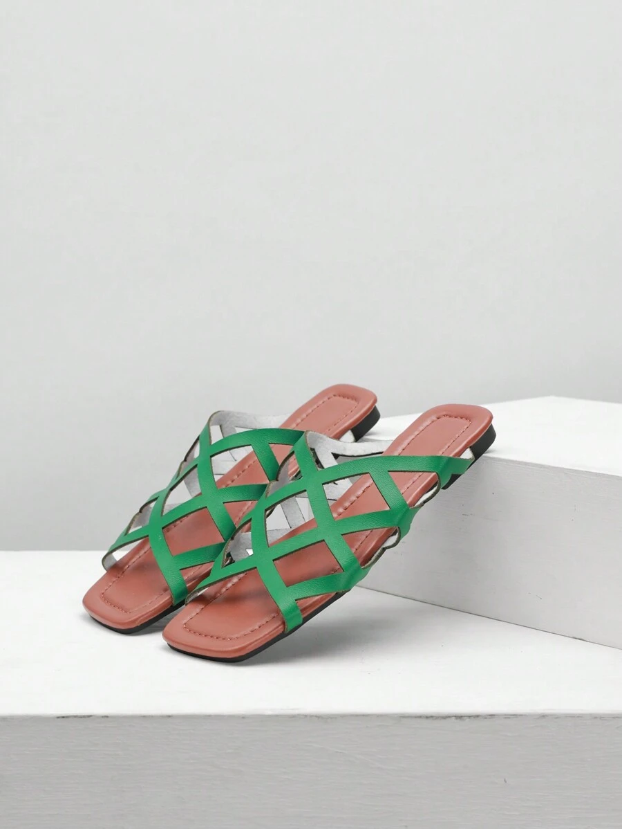 Plus Size Women Summer 2024 New Flat Peep Toe Laser Hollow Out Slippers For Foreign Trade - Green - View 1
