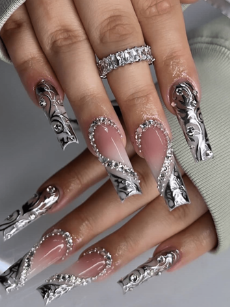 Set di unghie finte con motivo a cuore in argento e molti cristalli, applicazione con pressione, stile Y2K, 24 unghie a forma di artiglio lunga, con 1 nastro e 1 lima per unghie, accessori per unghie