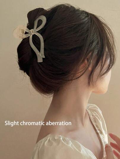 1個女士大尺寸上髧髮夾（略有色差）休閒款