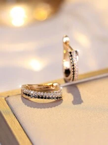 1 paire de Boucles d'oreilles élégantes minimalistes plaquées or avec pierres CZ noires et blanches, pour fiançailles, mariage et port quotidien