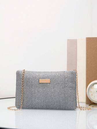 Mini geantă de umăr și crossbody țesute la modă