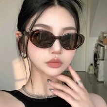 1pc Retro Cat Eye Oval Fashion High-End Stylish Fashion Glasses For Women, Suitable For Beach