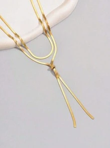 Un collar de cadena con colgante de hoja de acero inoxidable simple y largo, collar personalizado dorado para mujer