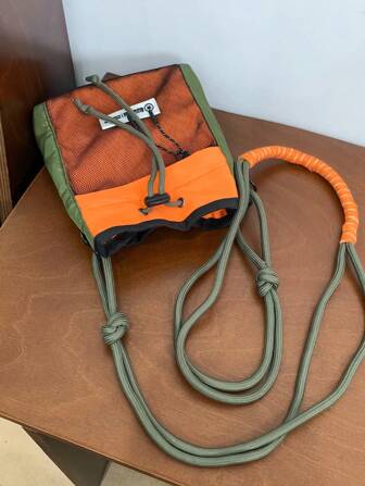 时尚、简约纯色、日式风格、休闲百搭、独特设计 男士单肩斜挎包 单肩包 斜挎包 工作包 冬季男士包 感恩节旅行包 节日包 圣诞礼物 侧包 挎包 腰包 露营单肩包 夏季返校包 斜挎包 春季学校用品 小包 钱包