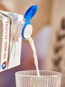 1pc/2pcs Creative Milk Carton Beverage Pourer With Lid, Anti-Leak And Sealing Extended Nozzle For Milk And Drinks - Blue - View 3