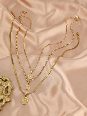 3件套不锈钢花朵、蝴蝶、兔子雕刻装饰项链套装，适合女性日常佩戴，可搭配金色正装首饰，是情人节、母亲节的绝佳礼物。