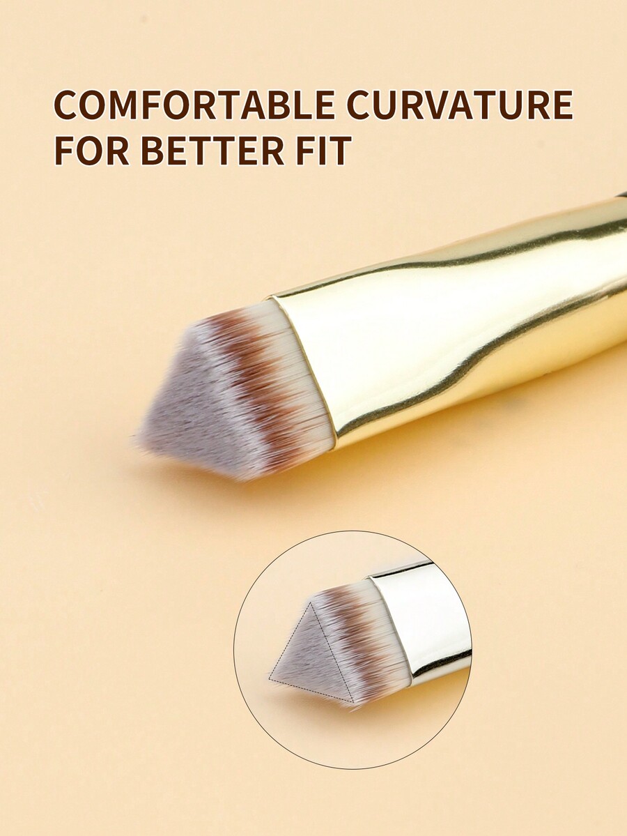 One Piece Oblique Triangle Flat Concealer Brush, For Brightening