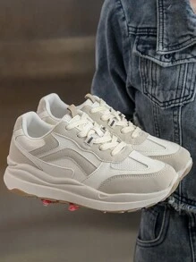 Nuove scarpe sportive casuali da donna con punta tonda, con design di allacciatura alla moda e materiale traspirante e confortevole