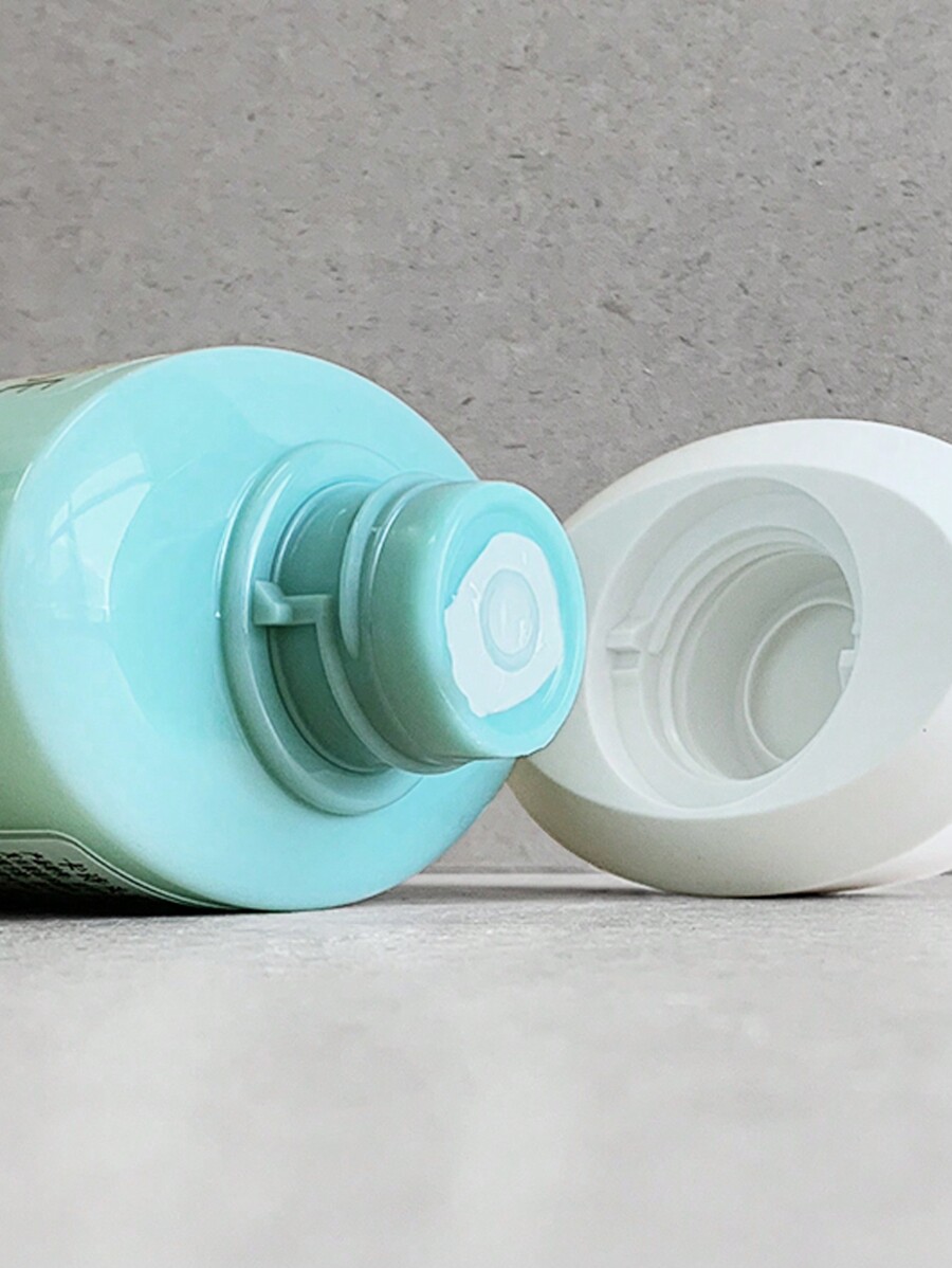 Kérastase Kerastase KERASTASE SPECIFIQUE BAIN DIVALENT SHAMPOO 250ml Balancing Shampoo For Oily