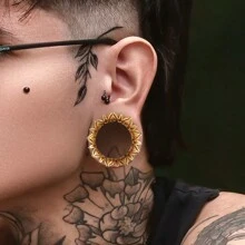 2入組空心不鏽鋼透氣耳洞擴張器，女性身體珠寶穿孔