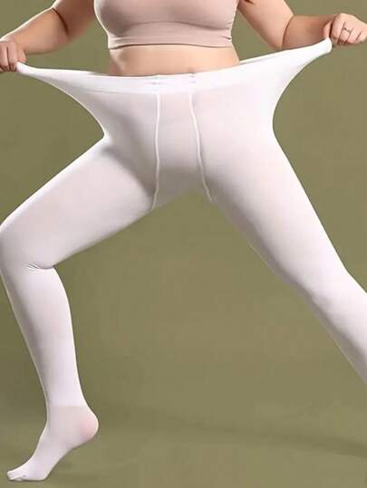 Medias blancas sencillas y cómodas para mujer de talla grande