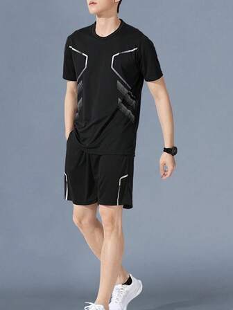 YINGHU Boyfriend Style Men's Quick Drying Ice Silk Short Sleeve T-Shirt And Shorts Sports Suit For Basketball, Running, Cycling, And Fitness Boyfriend Style Men Two Pieces Outfits