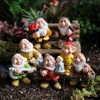 Set Of 7pcs Miniature Fairy Garden Gnomes Dwarf Figurines Mini Resin Garden Gnomes  Figures Funny Bonsai Micro Statue Decoration