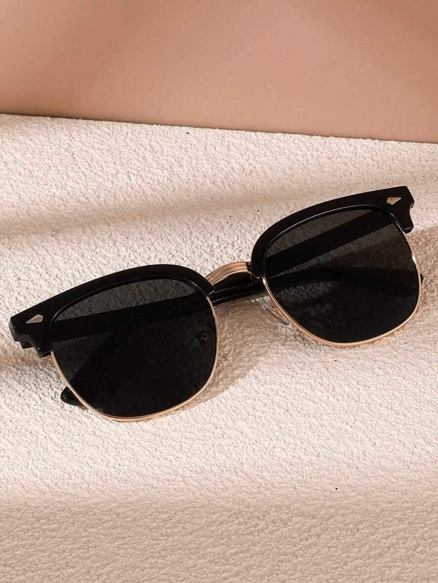 Classic Retro Wayfare Style Fashion Sunglasses With Metal Ring And Bridge And Vintage Rivet Gift Clamshell Case - Black - View 1