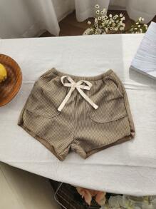 Conjunto de ropa de verano para niñas bebé con camiseta oversize y pantalones cortos - Verde Oliva - Ver 5