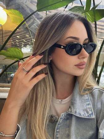 1 pieza Gafas de moda ovaladas negras con decoración de estrella para mujer, adecuadas para el uso diario, viajes y uso fashionable. Accesorios de para playa para mujeres. para vacaciones de verano, al aire libre, viajes. Estilo preppy para volver a la escuela