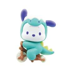 Miniso Figuras ciegas de la familia Sanrio con dinosaurios vestidos, hechas de PVC, con accesorios divertidos, perfectas para fans y decoración de habitaciones (1 pieza, entrega aleatoria)