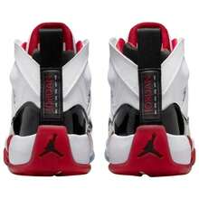 Jordan Jumpman Two Trey - Hombre - Blanco/Negro/Rojo Gimnasio - Ver 4