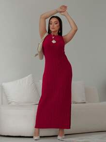 Vestido Longo Tricot Mousse com Fenda Sem Manga