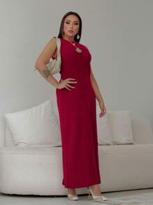 Vestido Longo Tricot Mousse com Fenda Sem Manga