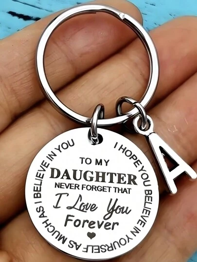 1 stuk DAUGHTER Eerste letter A-Z hanger sleutelhanger met ronde roestvrijstalen lasergravure auto-accessoires tasbedel school schattige gothic Y2K