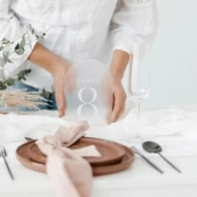 Hochzeits-Tischnummern, 5x7 Zoll Spiegel-Bogen Tischnummern mit Ständern, nummerierte Goldene Tischaufsteller 1-20, Tischnummern für Hochzeitsempfang, Veranstaltung, Party, Restaurant, beste Geschenke, Hochzeitsdeko, Wohndeko, Partydeko, Braut Geburtstag, Abschluss Geburtstagsdeko