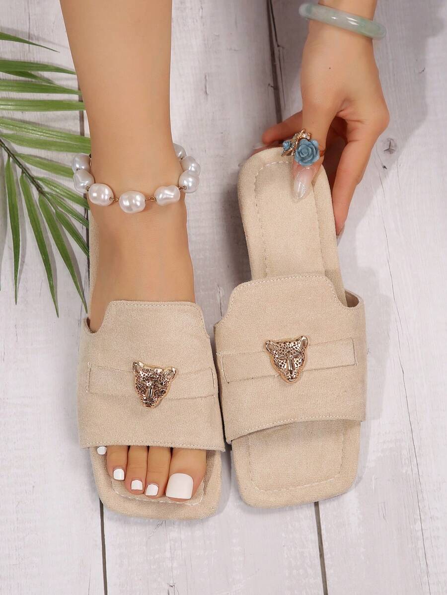 2024 Summer Fashionable Tiger Head Detail Flat Slip-On Vintage Slouchy Open Toe Sandals Valentines - Beige - View 1