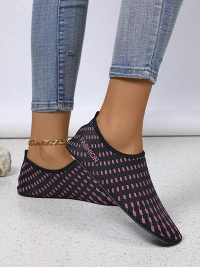 Scarpe aqua da spiaggia per donna/uomo/coppia, calzini da immersione antiscivolo, scarpe da bagno a fondo morbido senza scarpe esterne