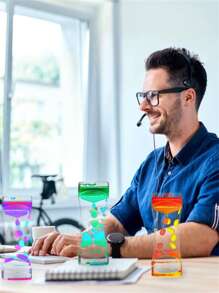 1pc Dynamic Liquid Sand Timer With Dual-Color, Stress-Relief Acrylic Hourglass, Creative Gift Ornament