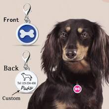 1 pieza de etiqueta de identificación de mascota personalizada y personalizada en forma redonda plateada con huesos azules, con la parte posterior para grabar el nombre de la mascota, información de contacto, dirección, etc., grabado para prevenir la pérdida de la etiqueta de identificación de la mascota, adecuada para perros grandes, medianos y pequeños.